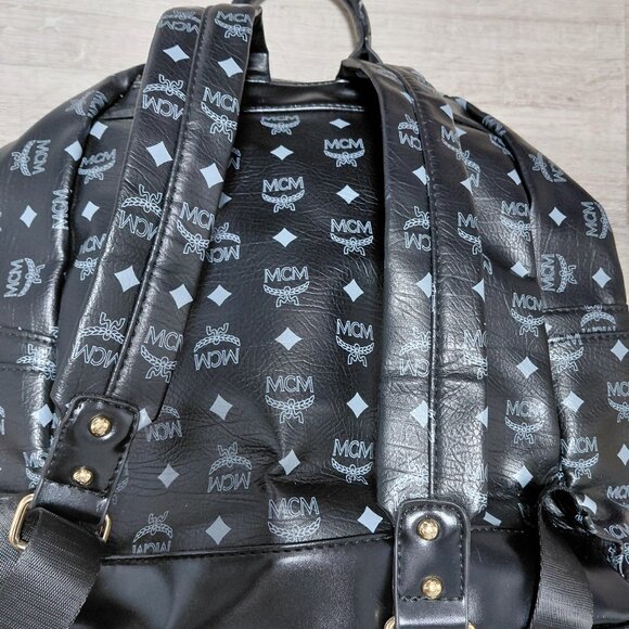 MCM Stark Front Studs Backpack - Picture 2 of 5